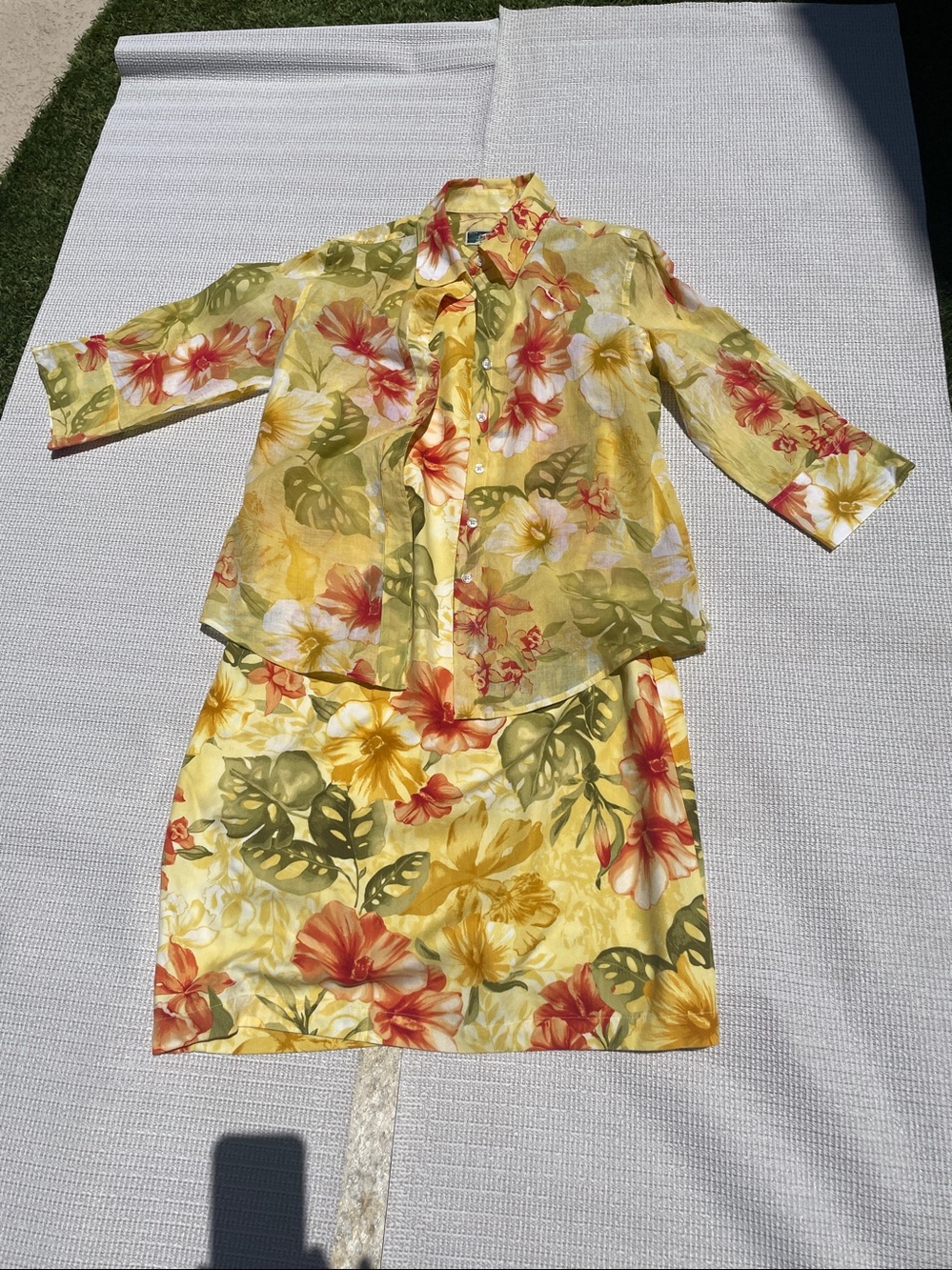 La Cabana Hawaiian Yellow Dress & Matching Shirt Set- Coral Green Floral Size M